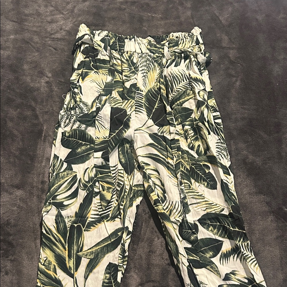 H&M Green Leaf Print Women's Casual Pants